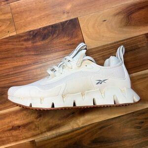 Women's Reebok Zig size 9
